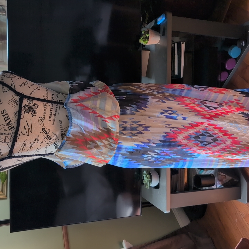 Colorful Geometric Pattern Jumpsuit - Picture 4 of 9